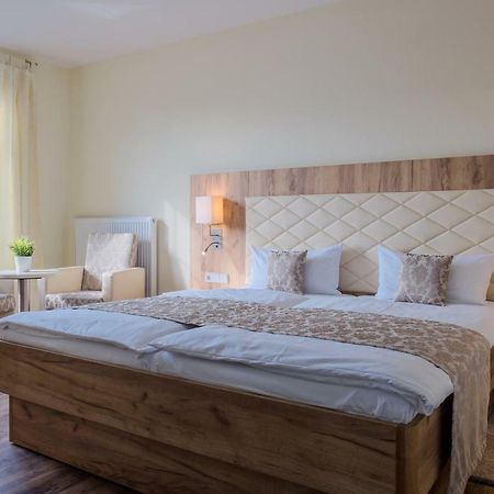 Restaurant & Hotel Storchenklause Шторков Екстер'єр фото